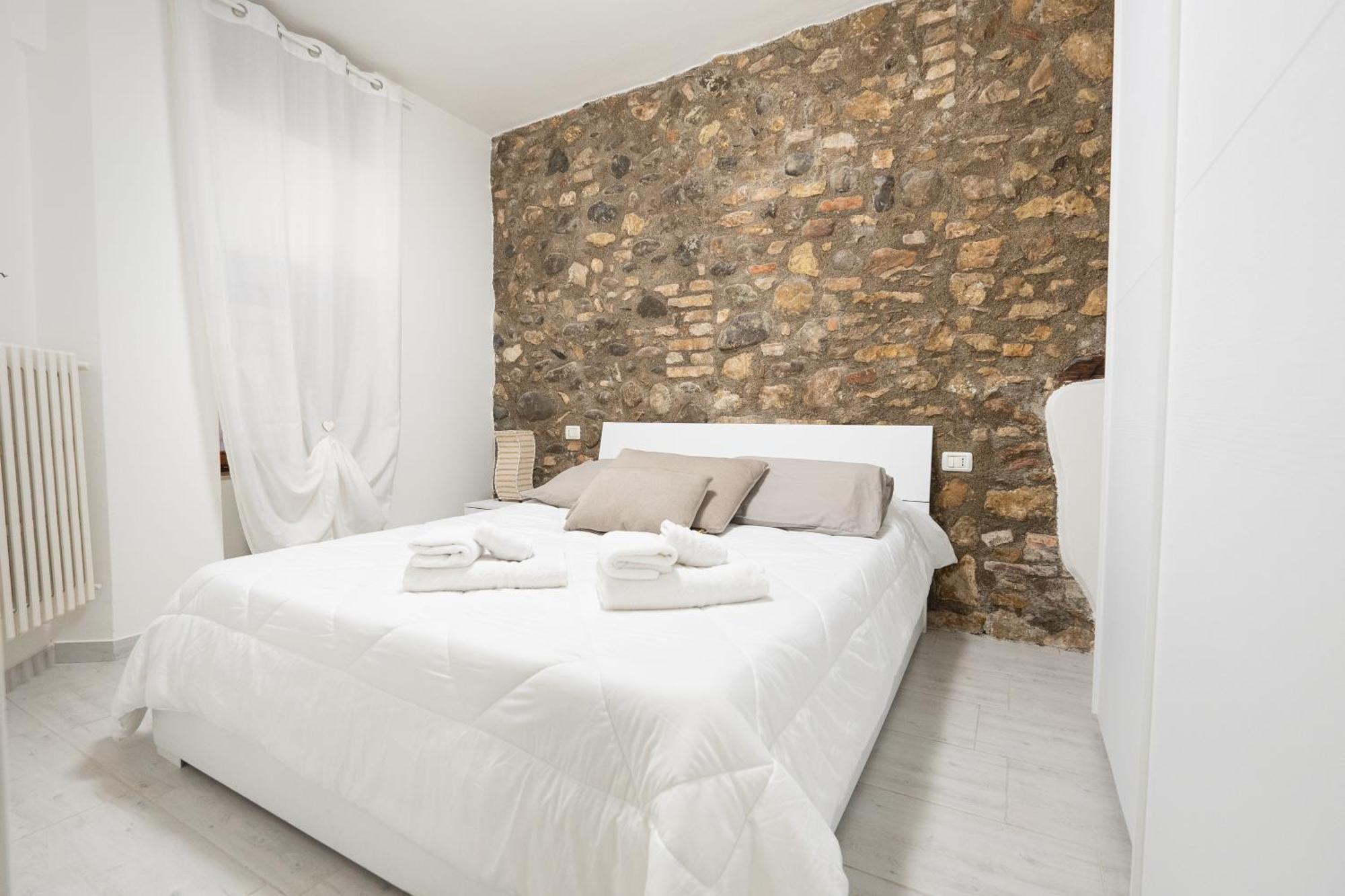 C-Apartment Lake Garda Salò Eksteriør bilde